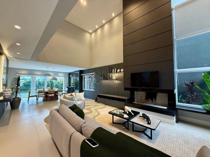 Maravilhoso sobrado: 2ª foto da galeria de imagens do imóvel