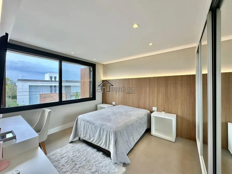 Sobrado beira lago: 14ª foto da galeria de imagens do imóvel