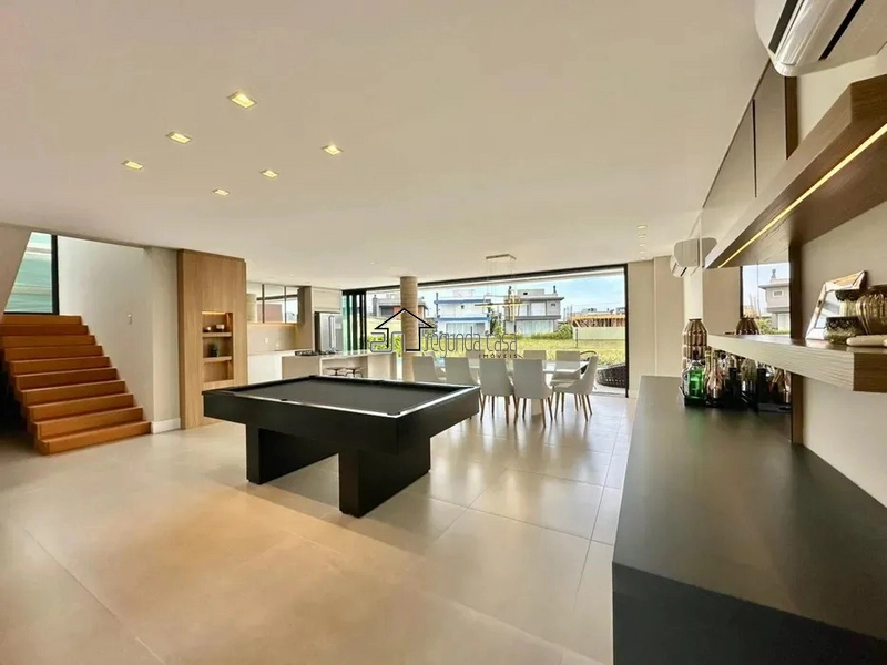 Sobrado beira lago: 3ª foto da galeria de imagens do imóvel