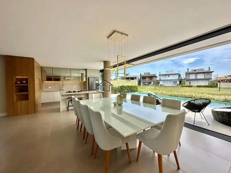 Sobrado beira lago: 7ª foto da galeria de imagens do imóvel