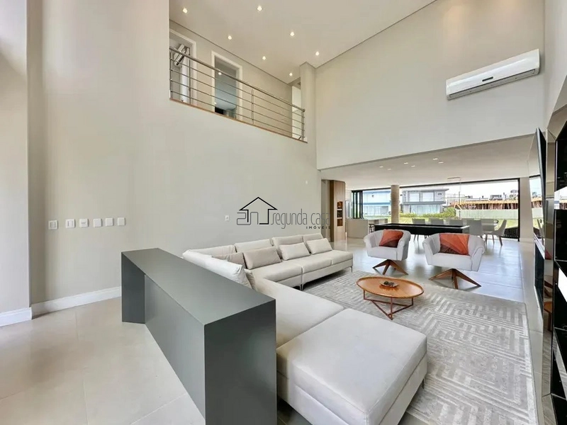 Sobrado beira lago: 4ª foto da galeria de imagens do imóvel