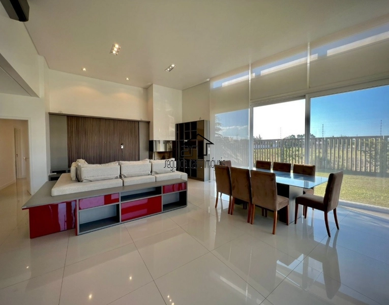 Casa 3 suítes: 2ª foto da galeria de imagens do imóvel