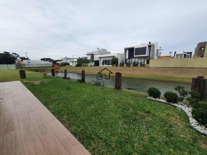 Casa beira lago: 9ª foto da galeria de imagens do imóvel