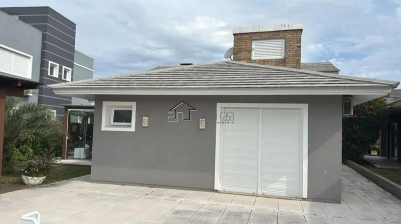 Casa mobiliada com 220m²: 7ª foto da galeria de imagens do imóvel