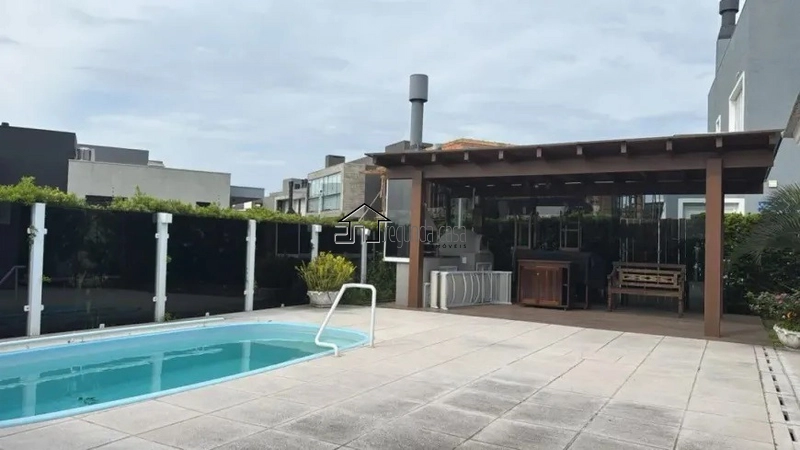 Casa mobiliada com 220m²: 8ª foto da galeria de imagens do imóvel