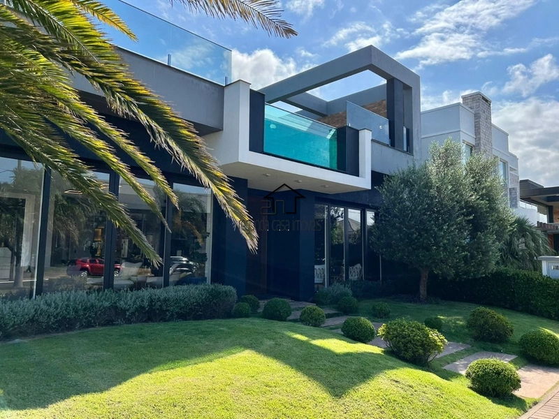 Luxuoso Sobrado à Venda: 2ª foto da galeria de imagens do imóvel