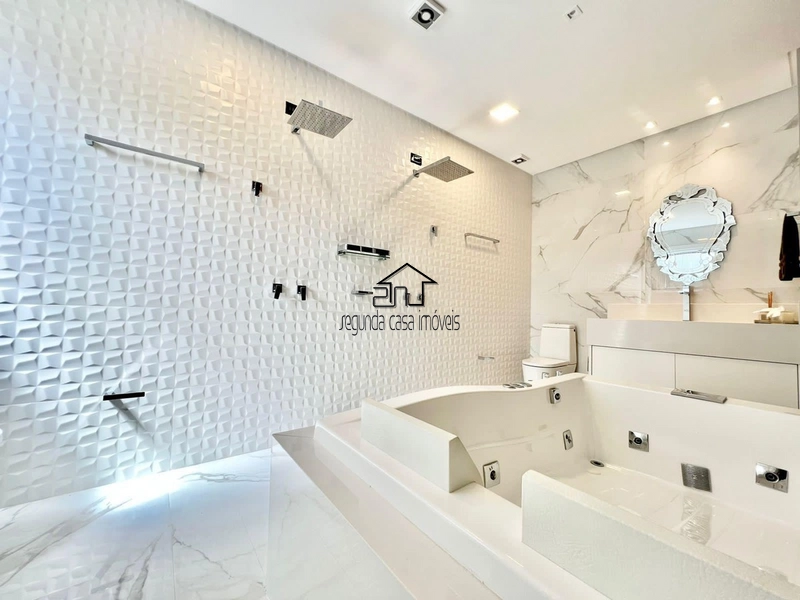 Luxuoso Sobrado à Venda: 26ª foto da galeria de imagens do imóvel