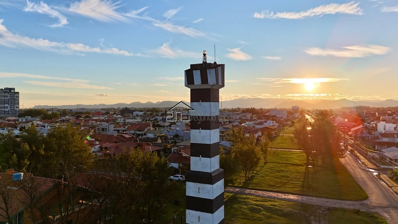 CASA DE ALTO PADRÃO COM TERRAÇO À VENDA EM CAPÃO DA CANOA: 15ª foto da galeria de imagens do imóvel