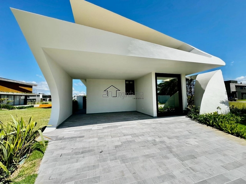 Magnífica Mansão de esquina no Condomínio Amare Home Resort