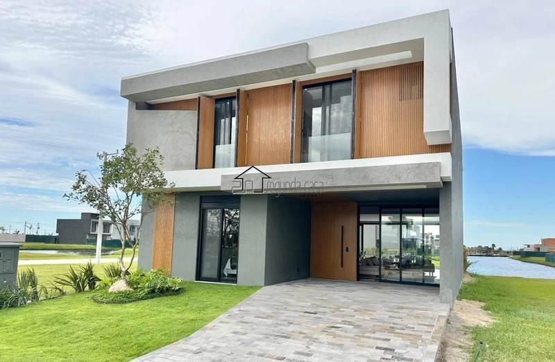 Belíssimo sobrado 5 suítes