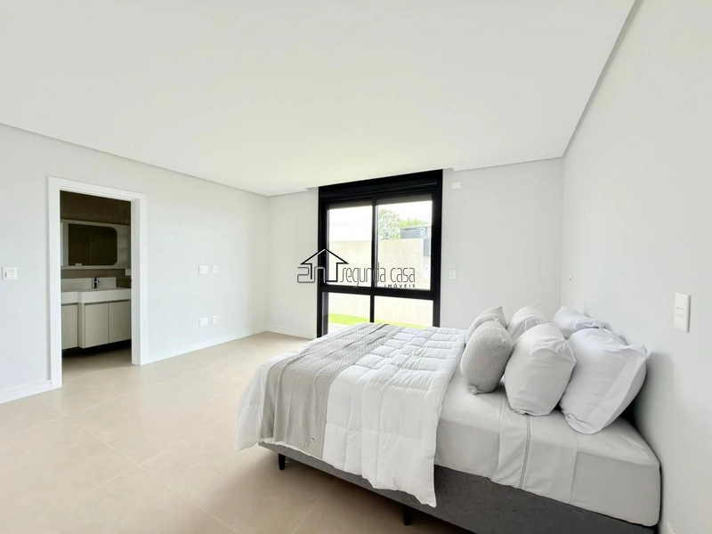 Belo imóvel com 220 m²: 25ª foto da galeria de imagens do imóvel