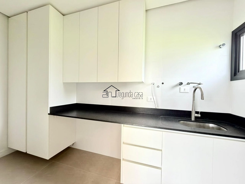 Belo imóvel com 220 m²: 14ª foto da galeria de imagens do imóvel