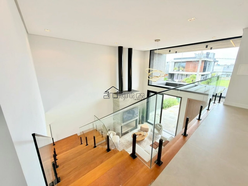 Belo imóvel com 220 m²: 20ª foto da galeria de imagens do imóvel