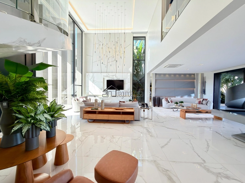 MANSÃO COM VISTA FANTÁSTICA PARA O LAGO: 5ª foto da galeria de imagens do imóvel