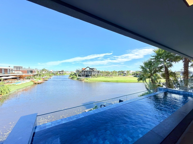 MANSÃO COM VISTA FANTÁSTICA PARA O LAGO: 11ª foto da galeria de imagens do imóvel