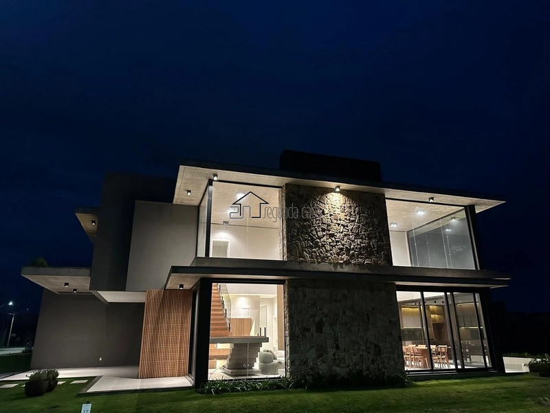 Sobrado com 230m²: 8ª foto da galeria de imagens do imóvel