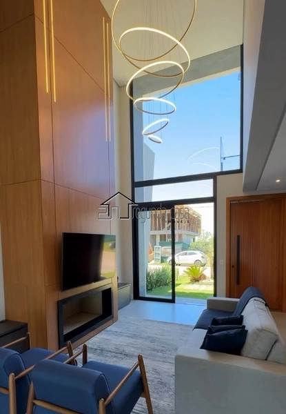 Sobrado beira lago: 2ª foto da galeria de imagens do imóvel