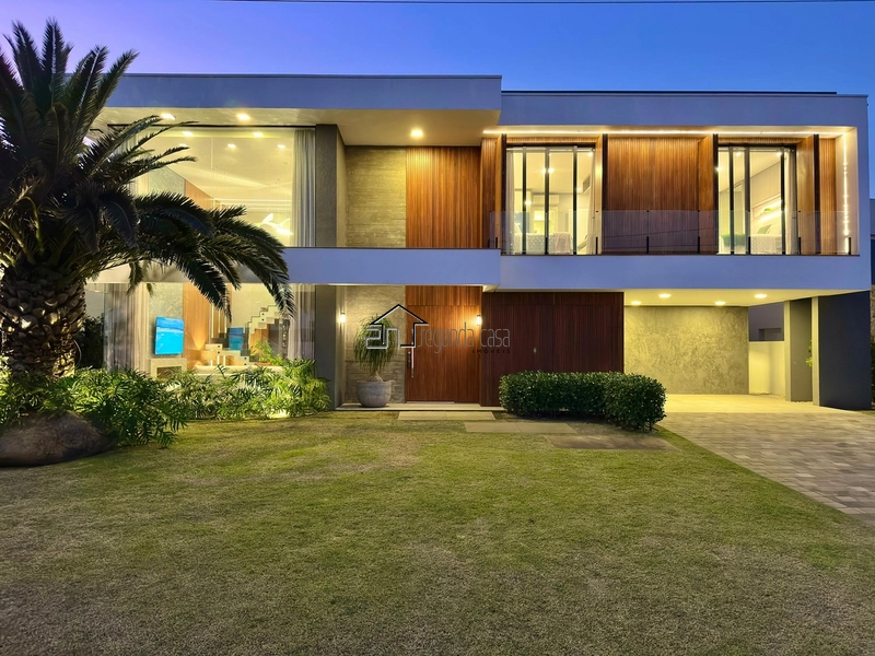 Mansão com 6 suítes e elevador: 1ª foto da galeria de imagens do imóvel