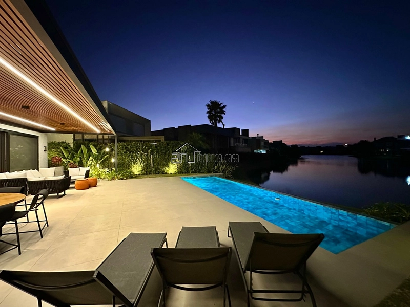 Mansão com 6 suítes e elevador: 25ª foto da galeria de imagens do imóvel