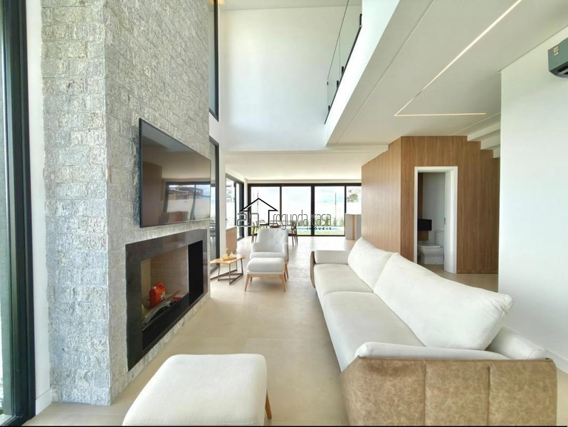 Sobrado composto 4 Suites: 3ª foto da galeria de imagens do imóvel