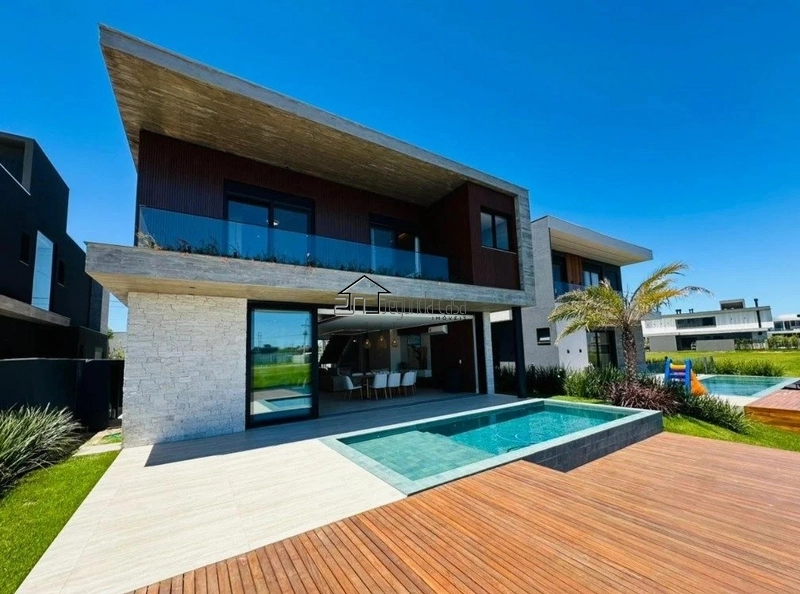 Imponente sobrado: 7ª foto da galeria de imagens do imóvel