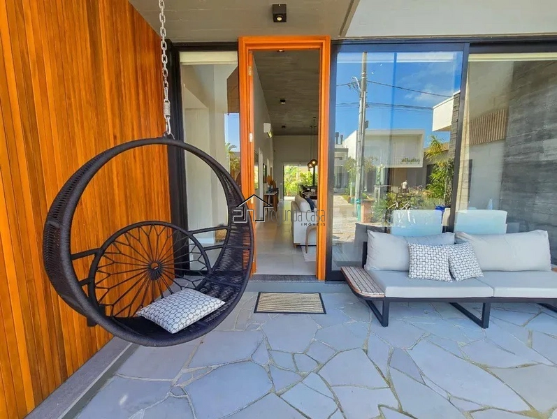 Linda casa localizada no Condomínio Blue: 2ª foto da galeria de imagens do imóvel