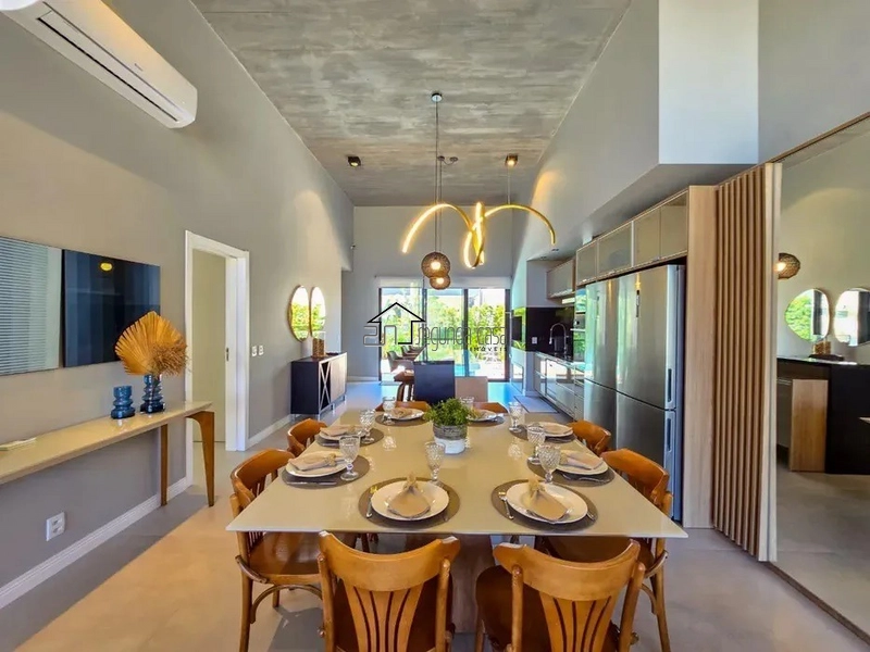 Linda casa localizada no Condomínio Blue: 6ª foto da galeria de imagens do imóvel