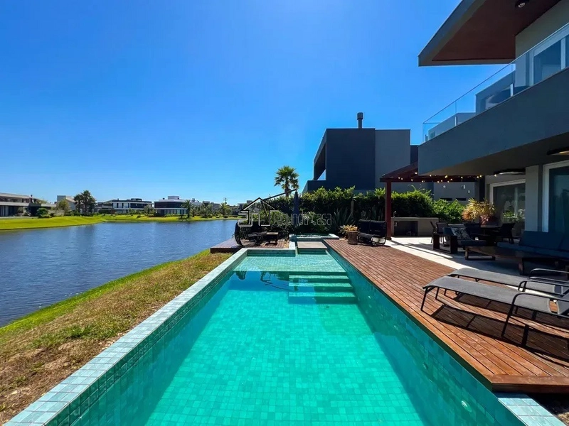 Lindo sobrado em condomínio fechado: 16ª foto da galeria de imagens do imóvel