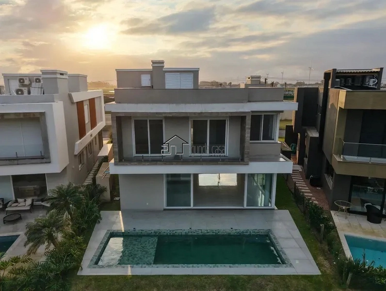 Sobrado beira lago, com ótima orientação solar!: 12ª foto da galeria de imagens do imóvel