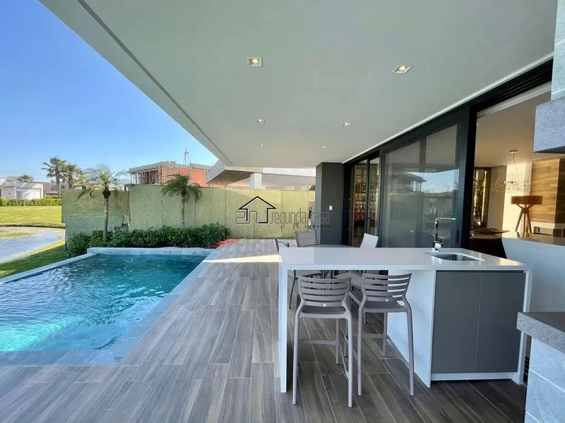 Excelente sobrado beira lago: 5ª foto da galeria de imagens do imóvel