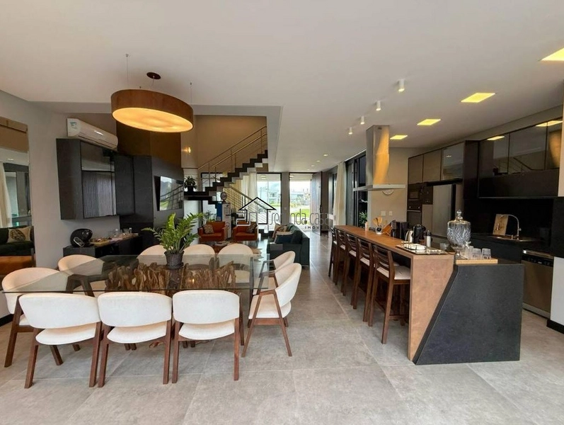 Excelente sobrado mobiliado e decorado: 3ª foto da galeria de imagens do imóvel