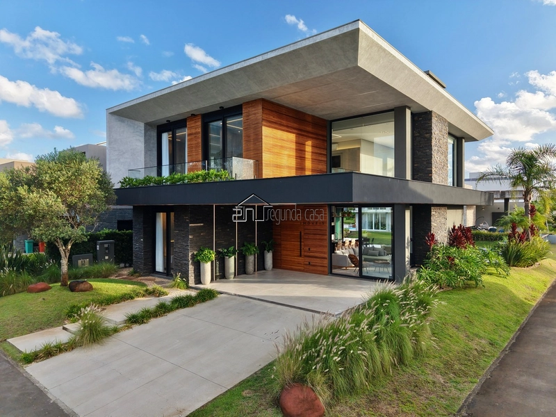 Sobrado com 320,23m²