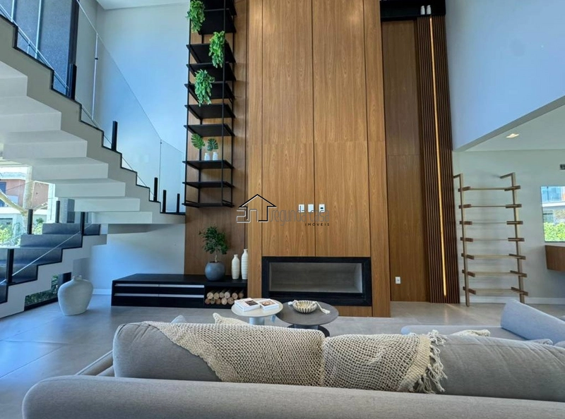 Sobrado mobiliado: 2ª foto da galeria de imagens do imóvel