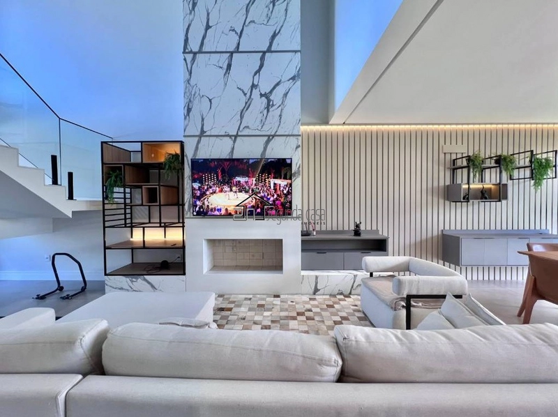 Incrível sobrado: 2ª foto da galeria de imagens do imóvel