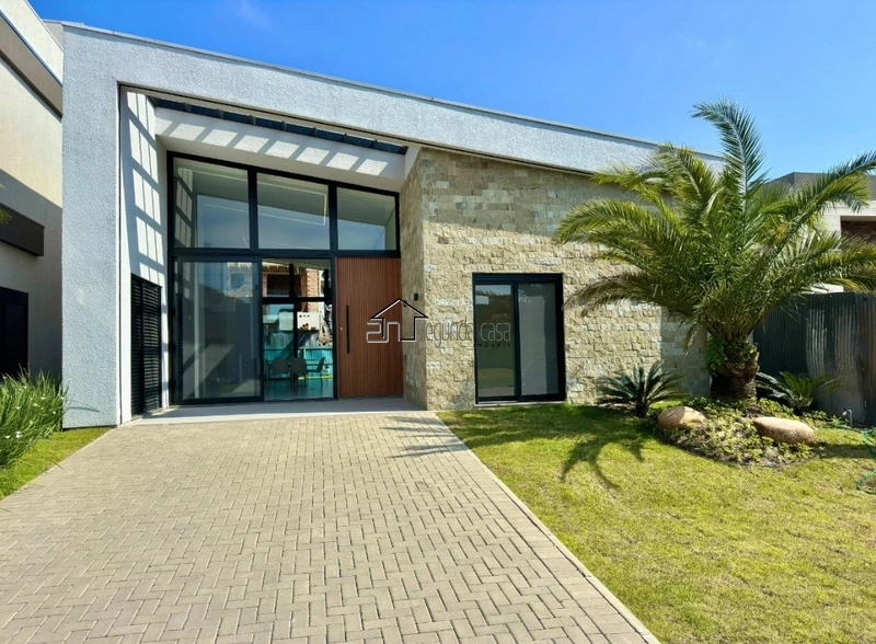 Casa no Condomínio Sunset