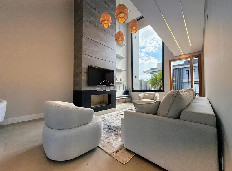 Sobrado alto padrão: 2ª foto da galeria de imagens do imóvel