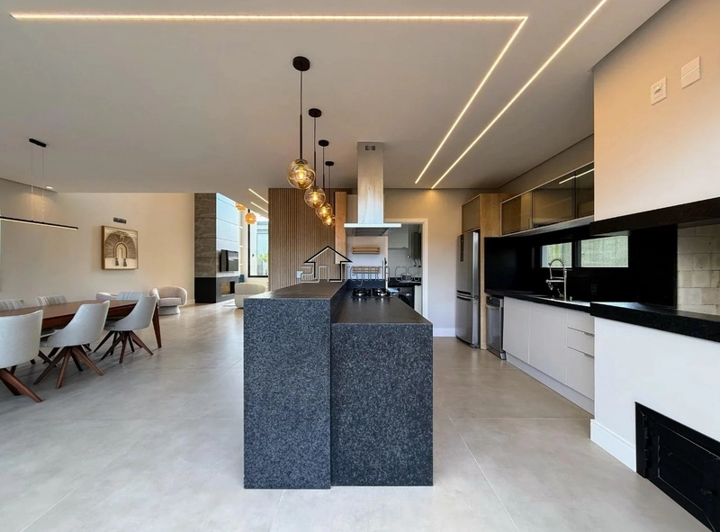 Sobrado alto padrão: 3ª foto da galeria de imagens do imóvel