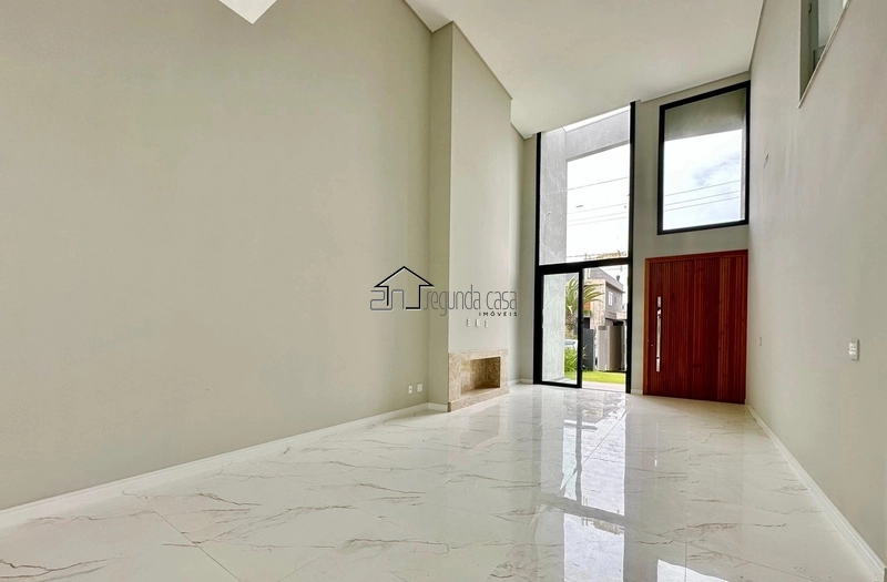 Sobrado com orientação solar frente Sul: 2ª foto da galeria de imagens do imóvel