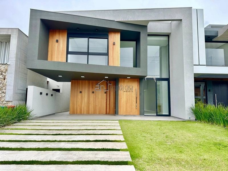 Sobrado com orientação solar frente Sul