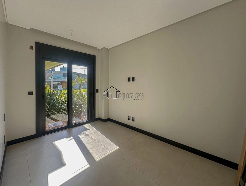 Belo sobrado com 4 suítes amplas: 8ª foto da galeria de imagens do imóvel