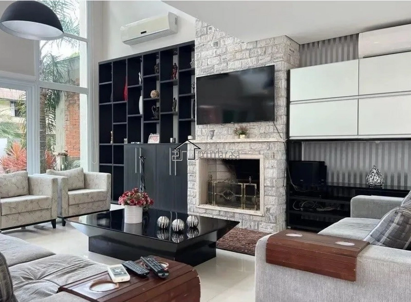 Sobrado frente Leste: 2ª foto da galeria de imagens do imóvel