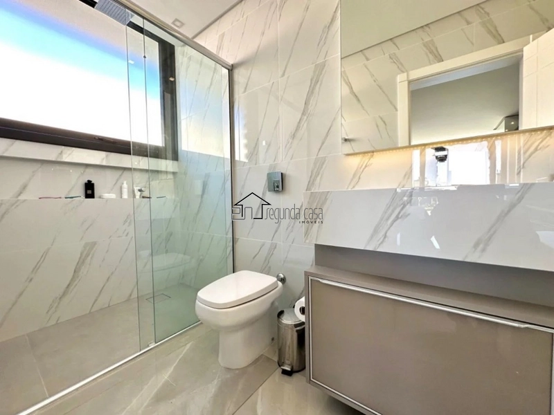 Ampla mansão com 477 m²: 12ª foto da galeria de imagens do imóvel