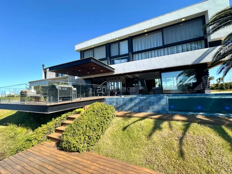 Ampla mansão com 477 m²: 22ª foto da galeria de imagens do imóvel