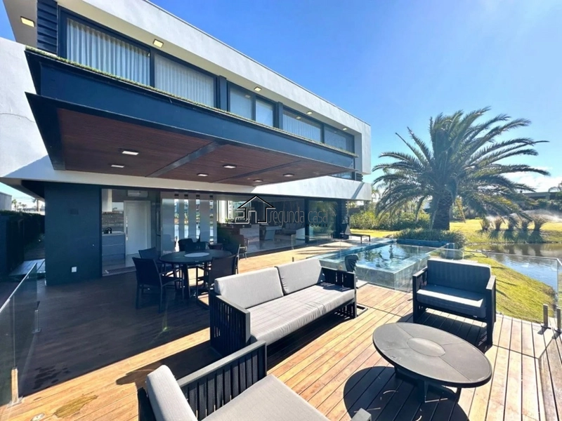 Ampla mansão com 477 m²: 23ª foto da galeria de imagens do imóvel