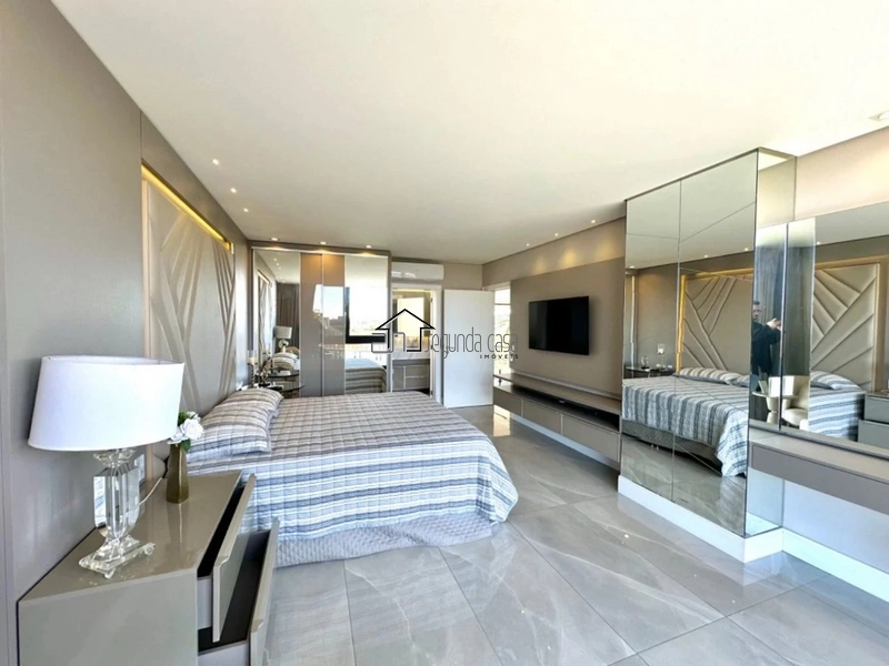 Ampla mansão com 477 m²: 14ª foto da galeria de imagens do imóvel