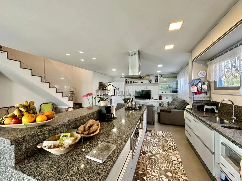 Sobrado 4 dormitórios: 6ª foto da galeria de imagens do imóvel