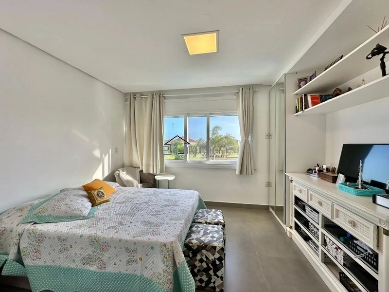 Sobrado 4 dormitórios: 10ª foto da galeria de imagens do imóvel