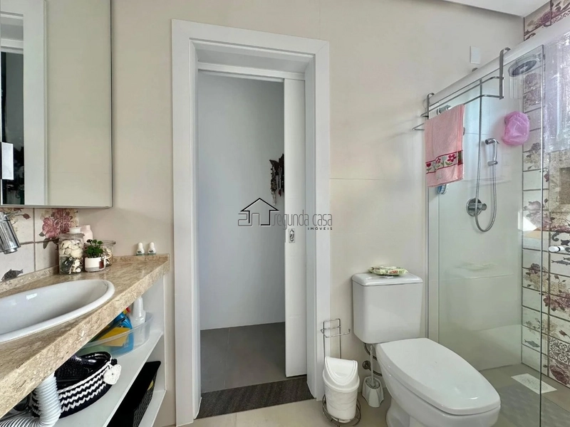 Sobrado 4 dormitórios: 12ª foto da galeria de imagens do imóvel