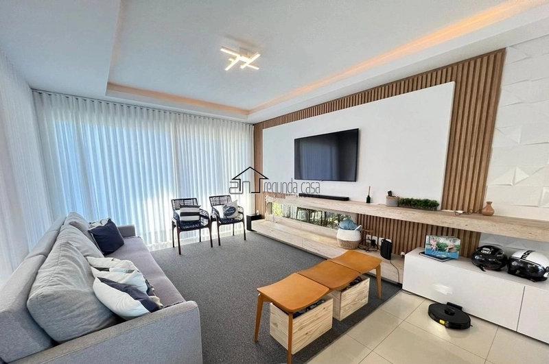 Maravilhosa casa com 4 dormitórios: 2ª foto da galeria de imagens do imóvel