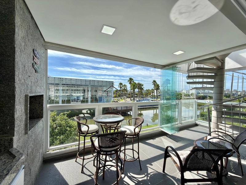 COBERTURA COM A MELHOR VISTA DO CONDOMÍNIO ROSSI: 3ª foto da galeria de imagens do imóvel